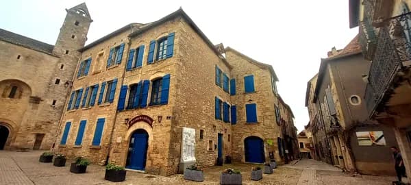 L'Hostellerie de Saint Jacques