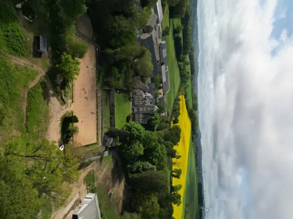 Domaine de Linars - L'aile du château