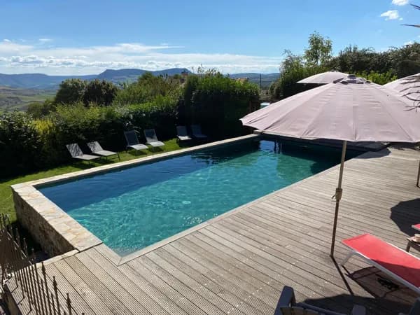 Piscine chauffée 10x5m