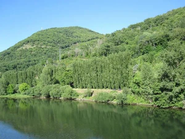 Sur les berges du Tarn Camping de la Prade