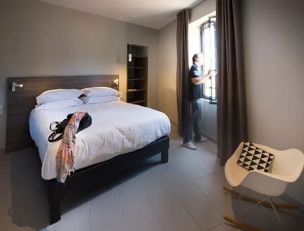 HOTEL LES FLEURINES