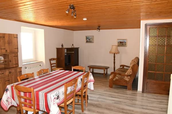 Gîte La Pésière - pièce à vivre