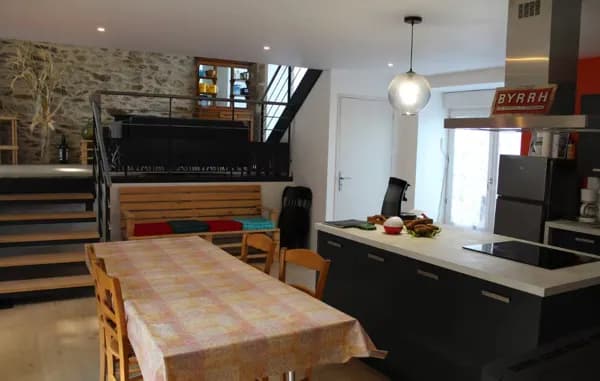 Maison de village en pierre