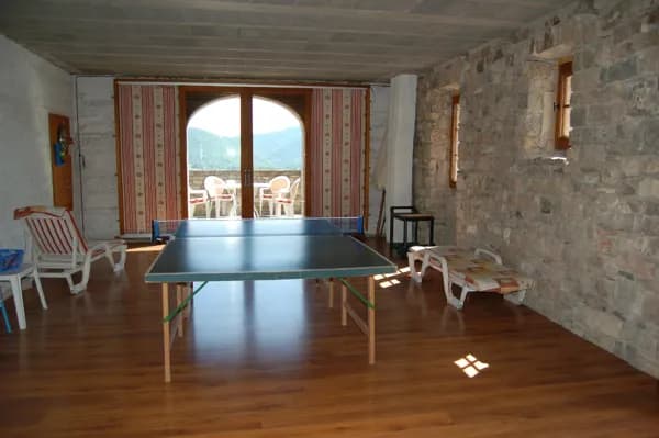 Salle de jeu donnant sur la terrasse