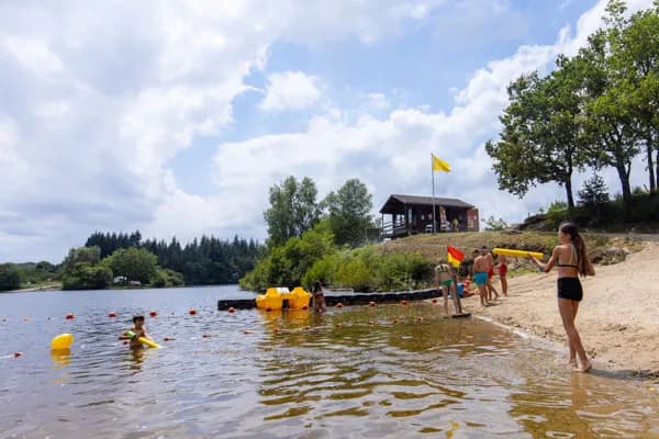 Baignade surveillée du lac des Galens