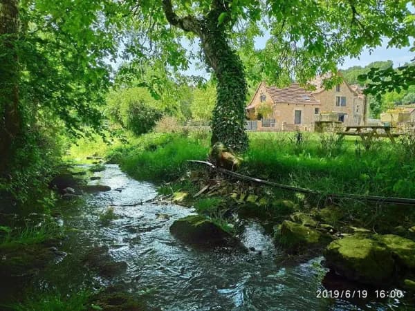 Maison de campagne en pierres