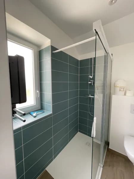 SdB privative de la chambre du RdC