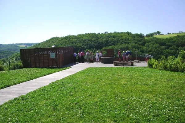 Belvédère du barrage de Sarrans