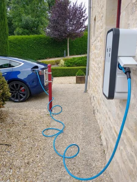 Borne de recharge voiture électrique 18 kva