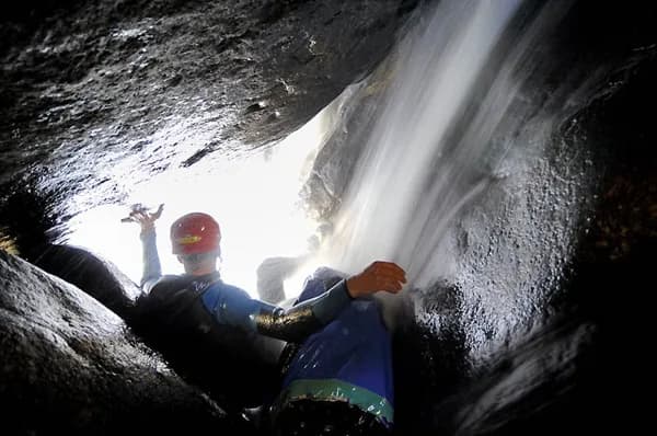 Bureau des Accompagnateurs - CANYONING
