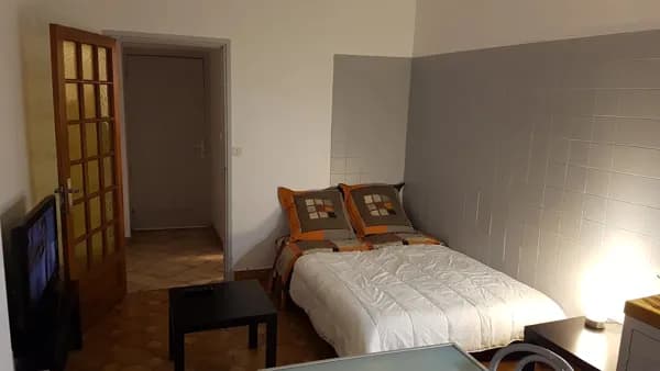 Studio: coin chambre