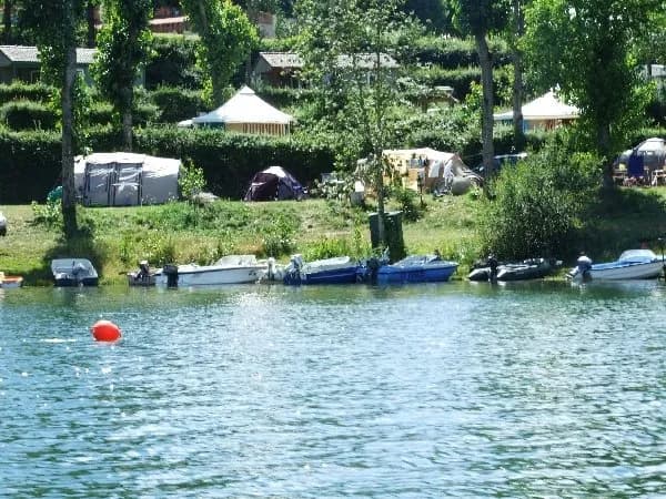 CAMPING DU LAC