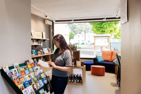 Office de Tourisme Ouest Aveyron - Bureau de Villefranche de Rouergue : la documentation