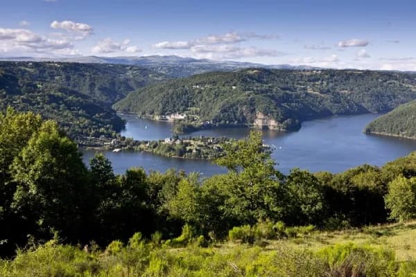 Lac de Sarrans - Laussac
