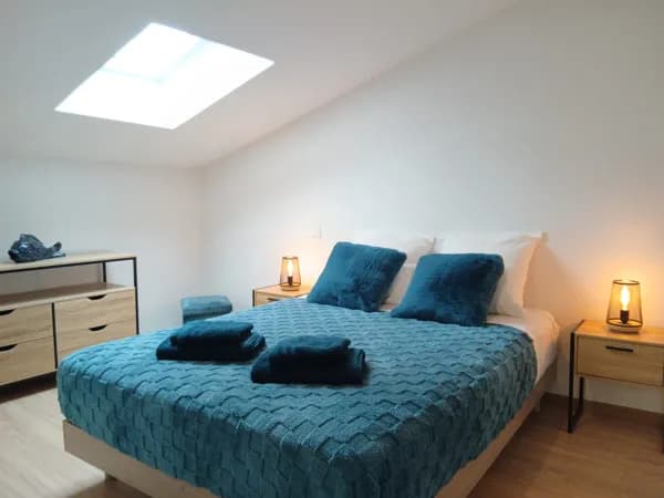 chambre 2, lit en 140
