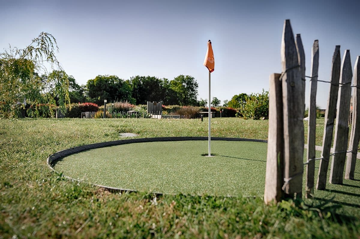 1-green-minigolf-saint-aubin-des-preaux