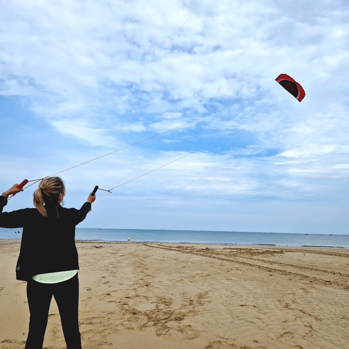 Cours d'aile de traction sur la plage de Graye s/mer