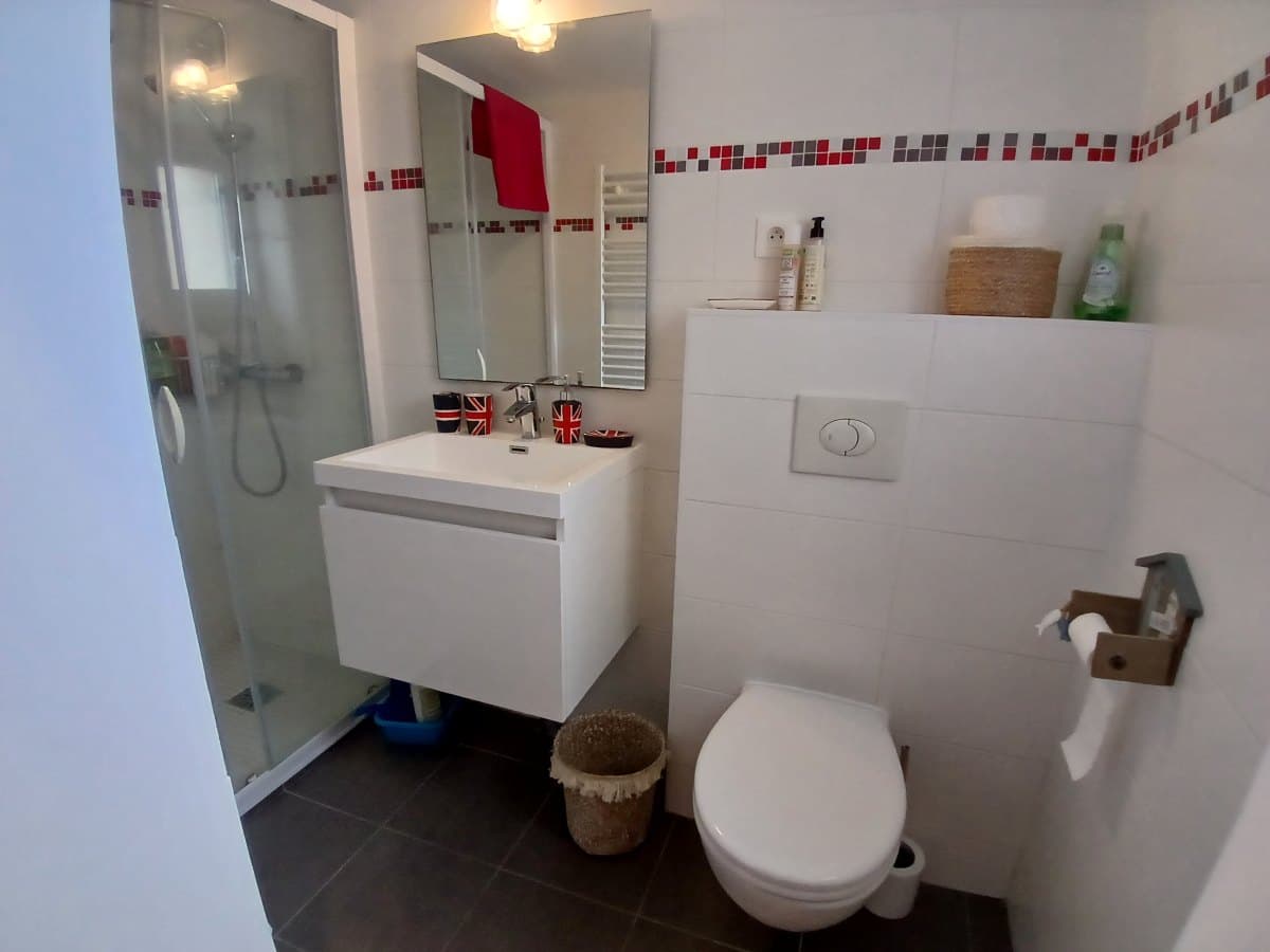 Salle d'eau de la suite parentale