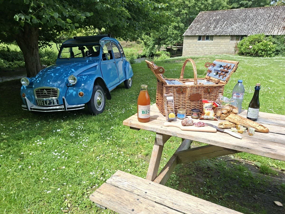 sainte-genevieve-2cv-en-cotentin-2