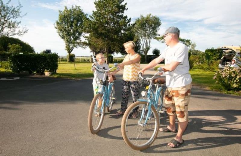 7-carentan-les-marais-camping-flower-le-haut-dick