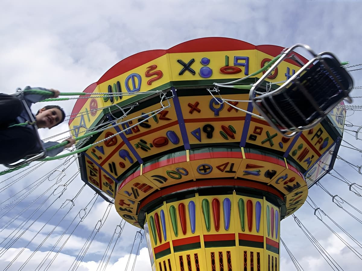 BRETTEVILLE SUR ODON_Parc Festyland