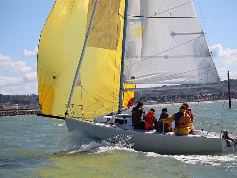 Balade voilier retour Deauville sous spi