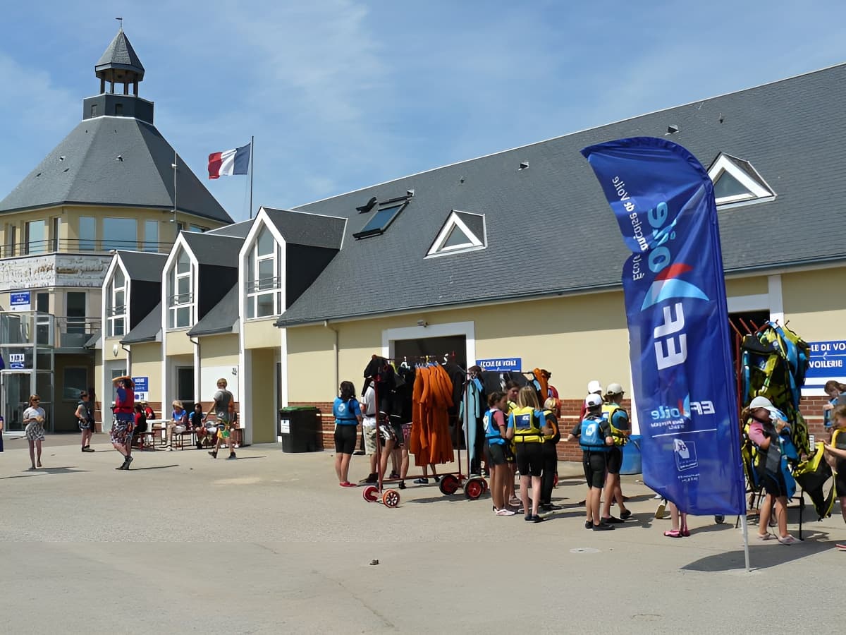 Base de l'école de voile - Dives sur Mer