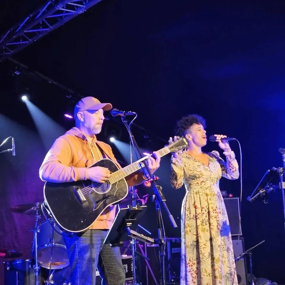 CONCERT DE B&C ACOUSTIK UTAH BEACH BAR