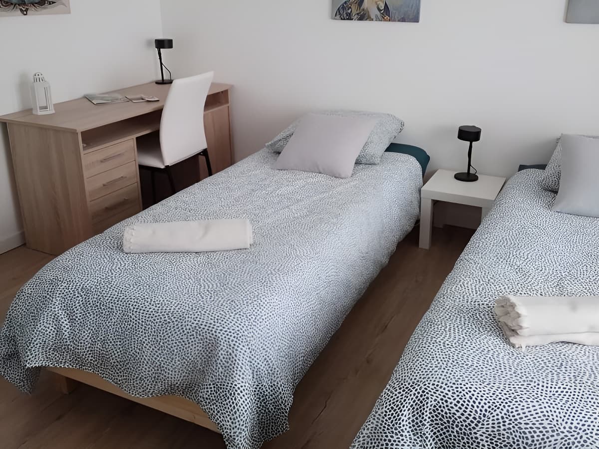 Chambre au rez de chaussee