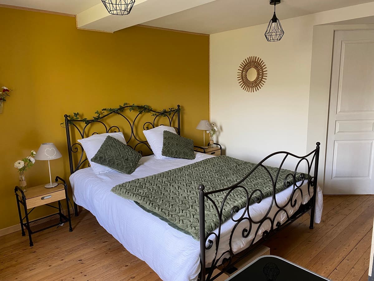 Chambre d'hotes Saint sauveur villages Pichon (4)
