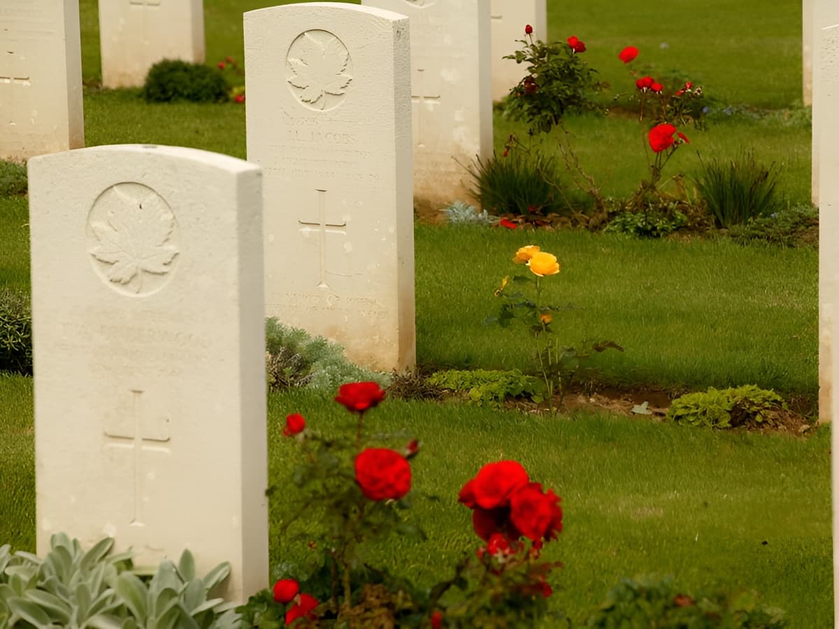 Cimetière canadien de Bény
