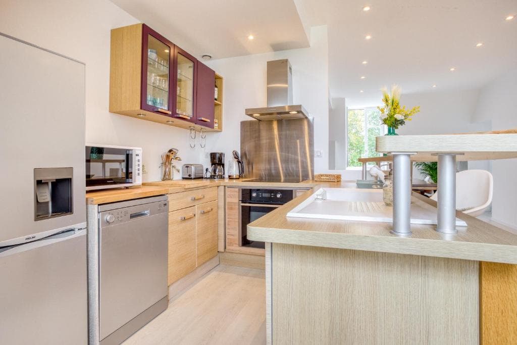 Cuisine équipée de l'appartement Panoramique, tous les consommables sont fournis et inclus dans votre séjour