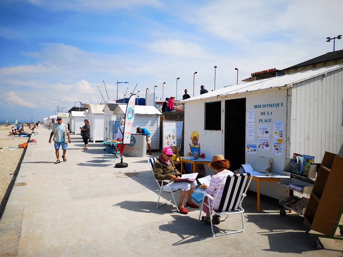 DIGUE-PLAGE-CABINES-LANGRUNE-SUR-MER