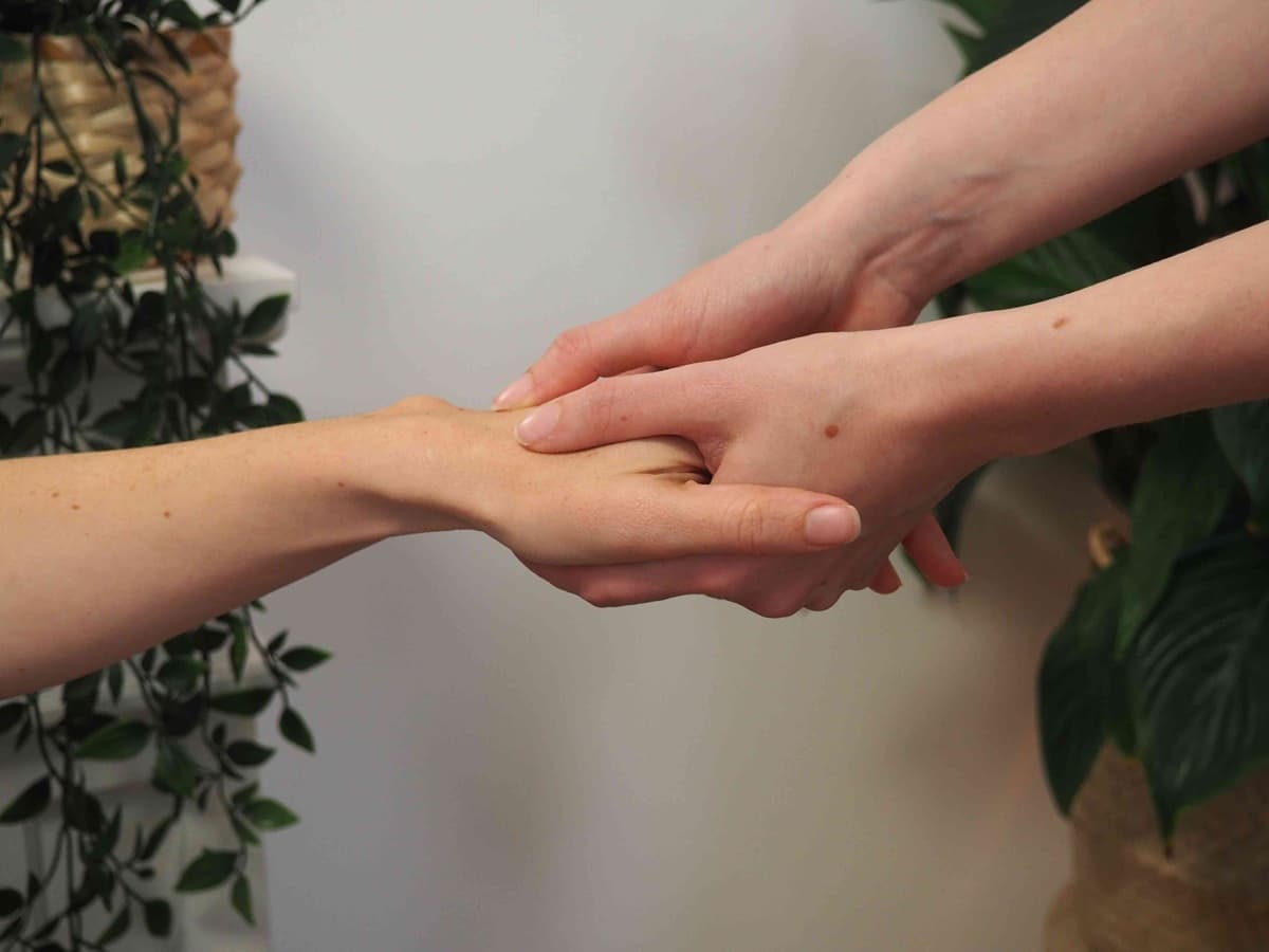 Delphine Massage (2)