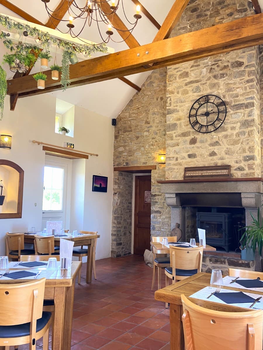 FIERVILLE-LES-MINES-RESTAURANT-LES-CUISINES-DU-MOULIN-02