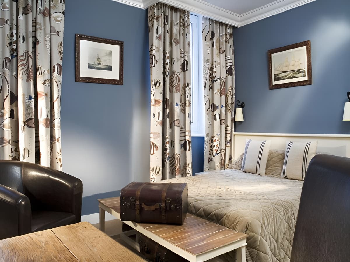 Hotel le central à Trouville-sur-mer - chambre 2