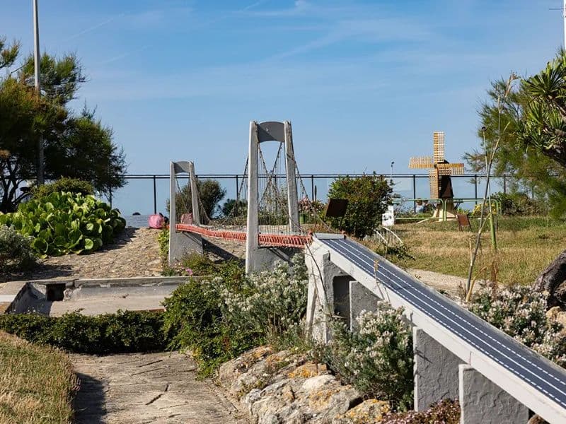 Golf miniature - Pont de Tancarville