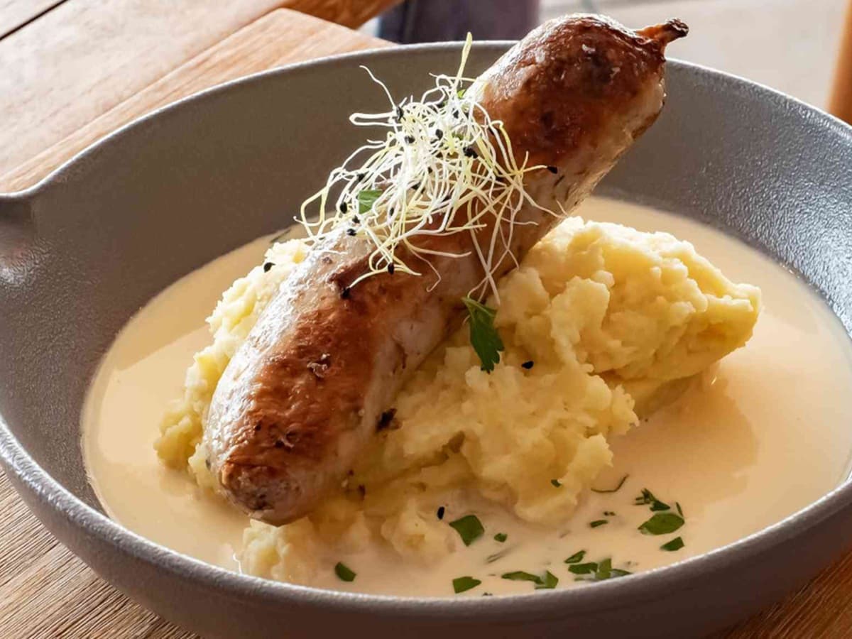 Saucisse-artisanale-au-camembert---Maison-Bleue