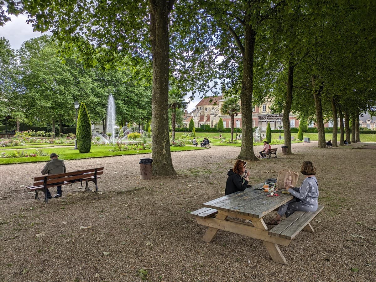 Table Pique-nique Jardin Public Lisieux