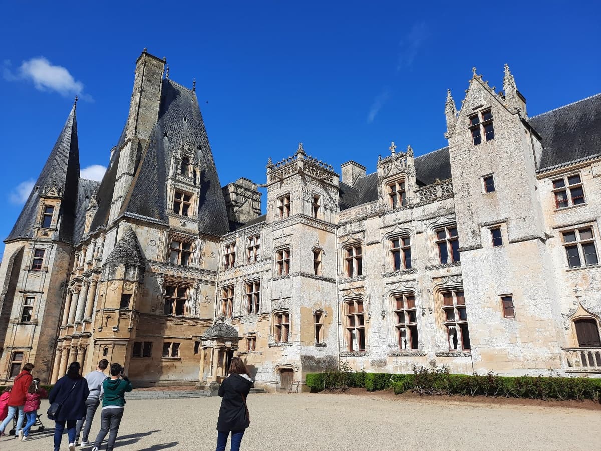 VISITE-DU-CHATEAU-DE-FONTAINE-HENRY
