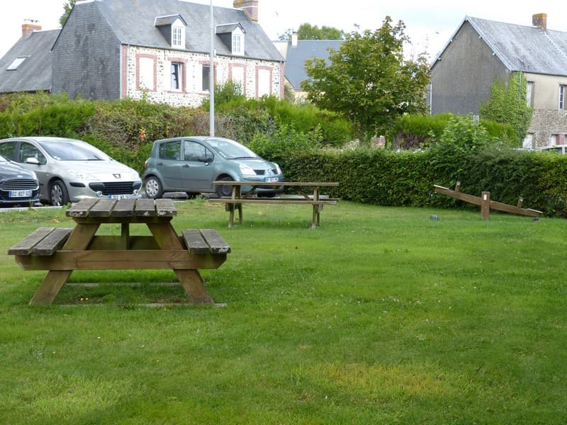 aire de pique nique courcy (2)
