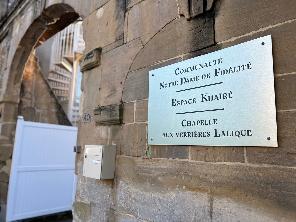 chapelle-lalique-entree-douvres