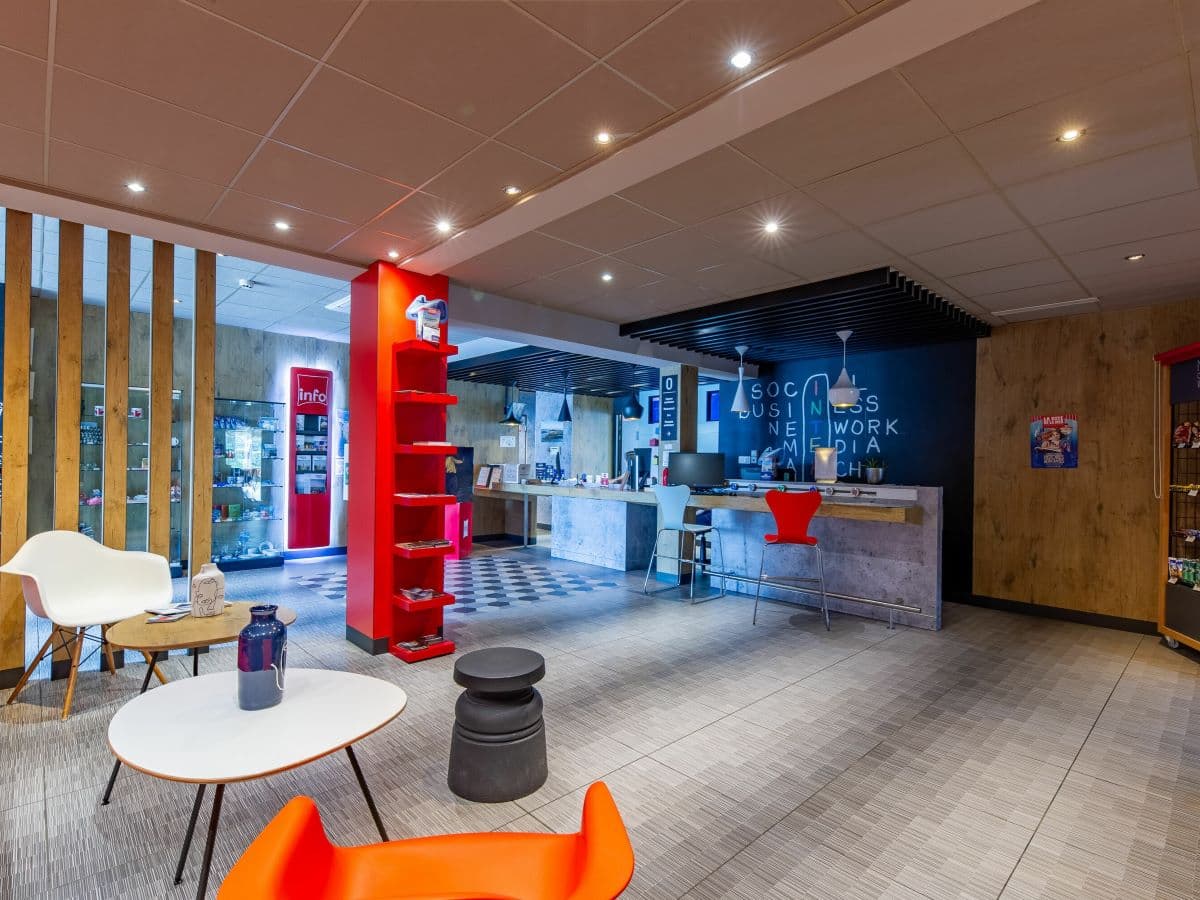 cherbourg-hôtel-ibis- accueil-5