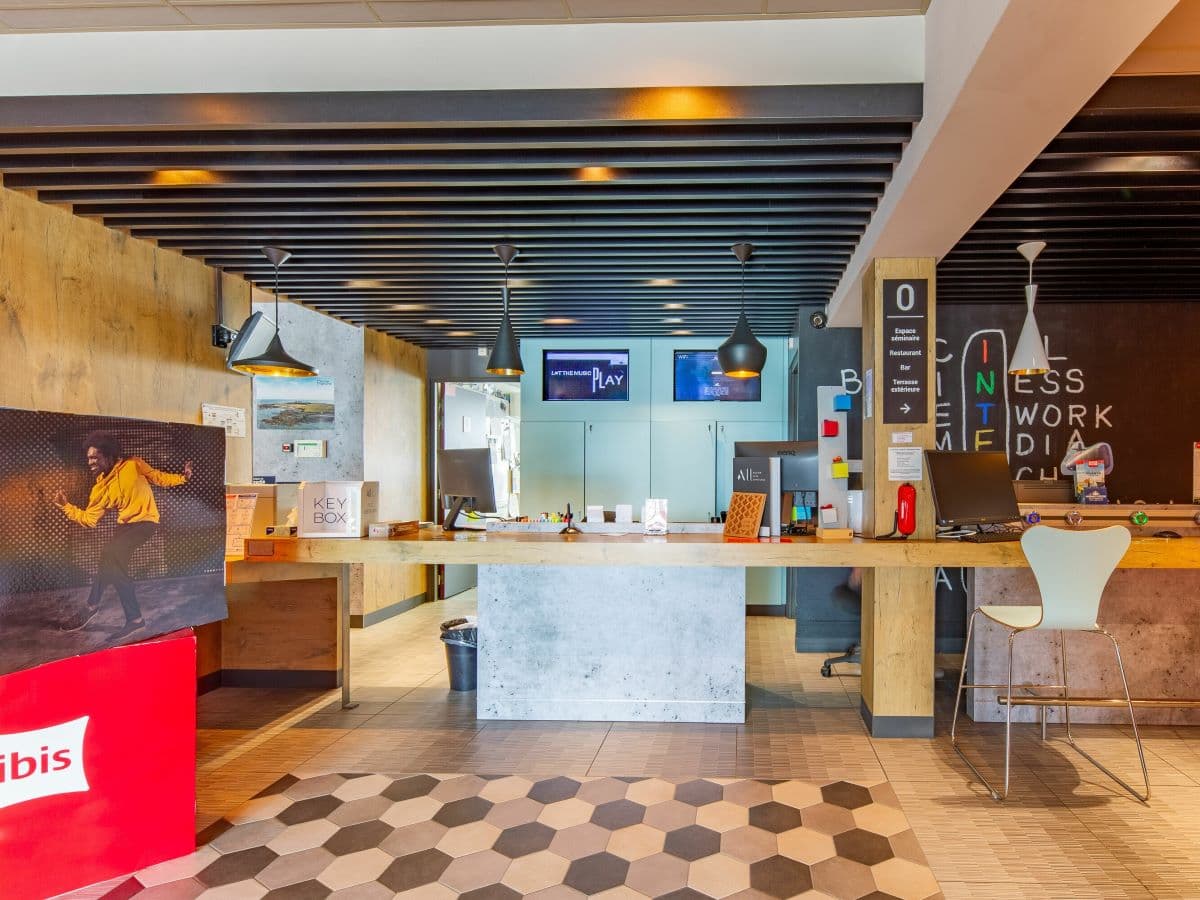 cherbourg-hôtel-ibis-accueil-6