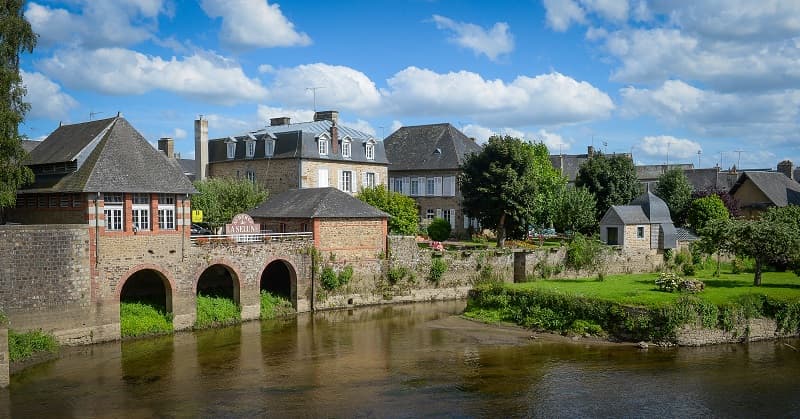 ducey-hotel-auberge-de-la-selune (2)