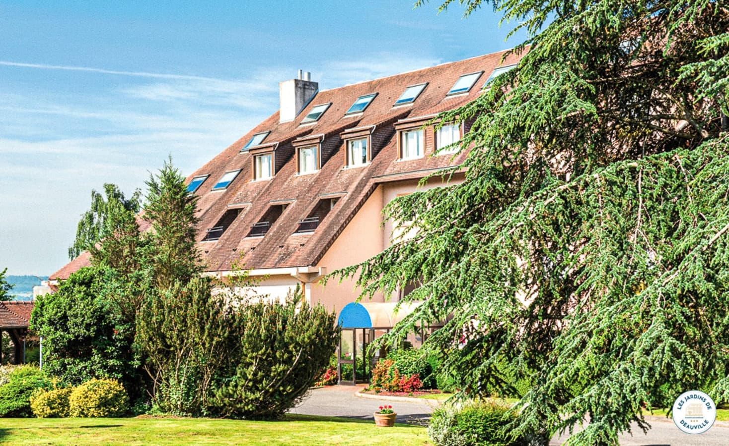 Facade extérieure - Entrée Hôtel Les Jardins de Deauville