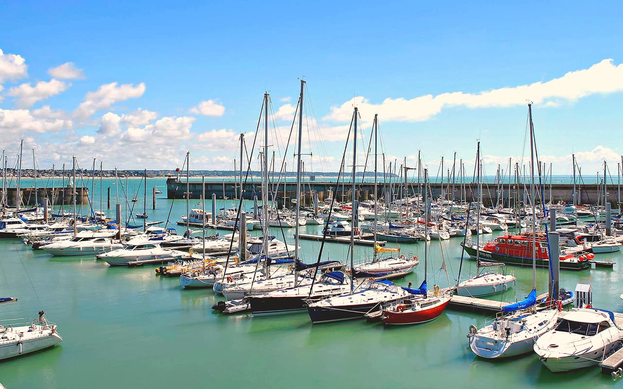 hotel-ibis-granville-port-de-plaisance-1