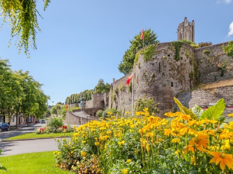 Saint Lô et ses remparts © Sabina Lorkin @anibasphotography