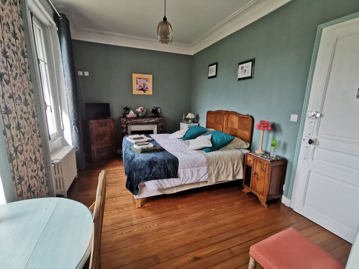 bricquebec-photo-chambre -Ourasi-11