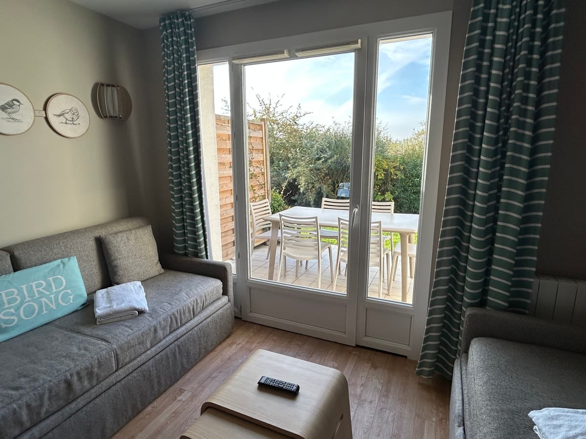 pierre-et-vacances-courseulles-terrasse-logement